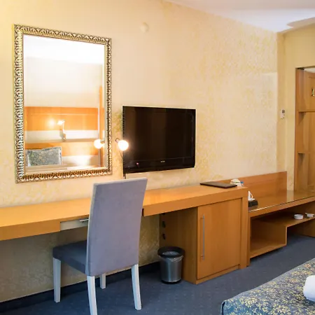 Hotel Burcman