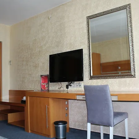 Hotel Burcman 3*